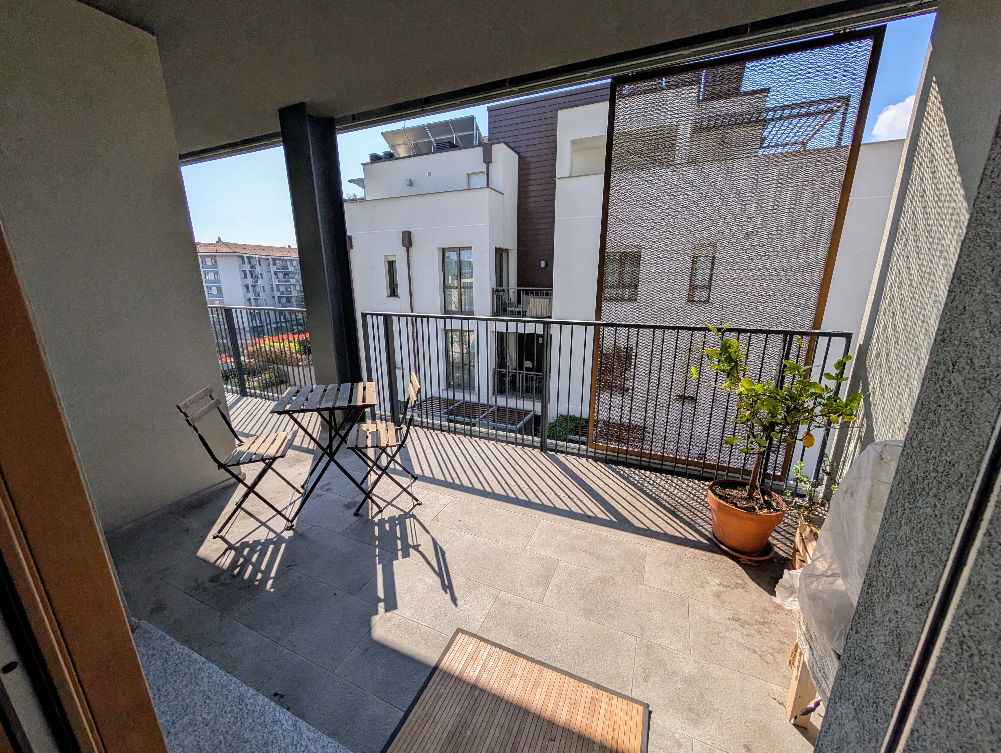 PXL 20250325 100333556~2