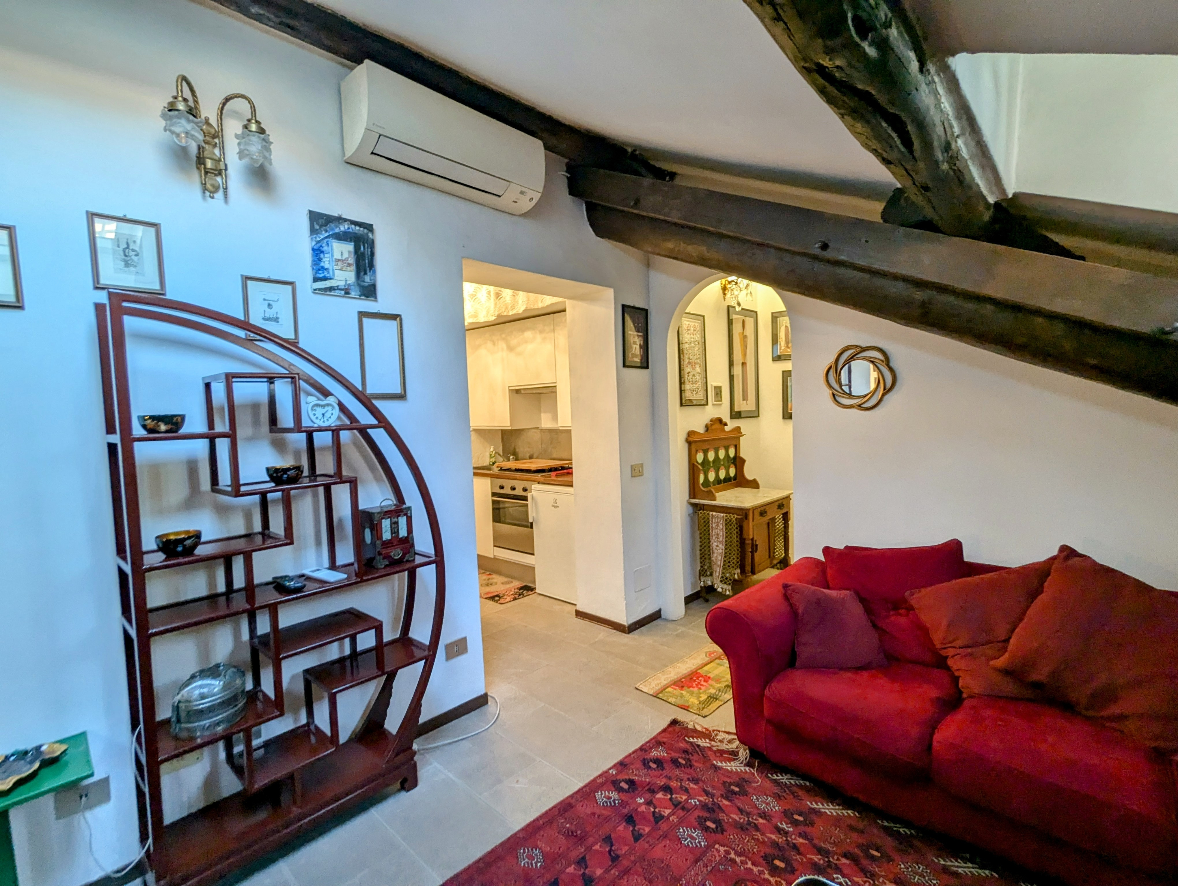 PXL 20241022 151652763~2