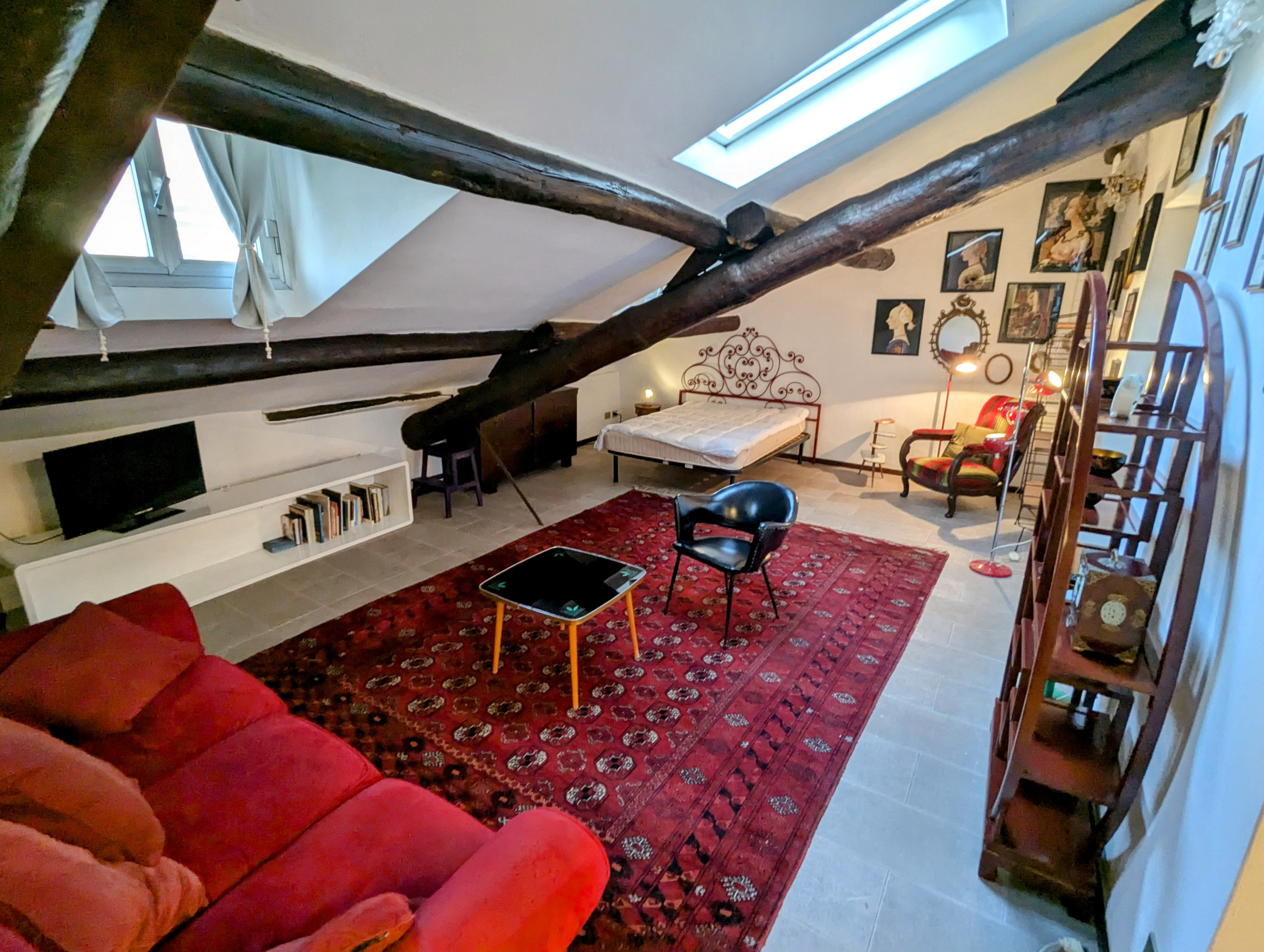 PXL 20241022 151714185.MP~2