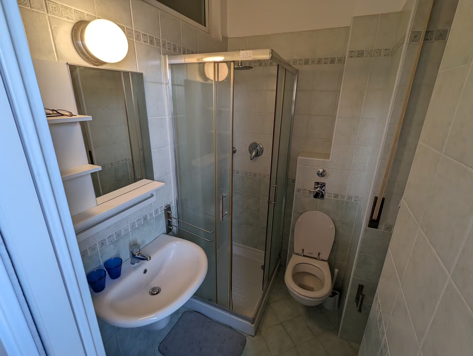 Aa1d0be8 cf95 4756 aa84 28617a733fb7