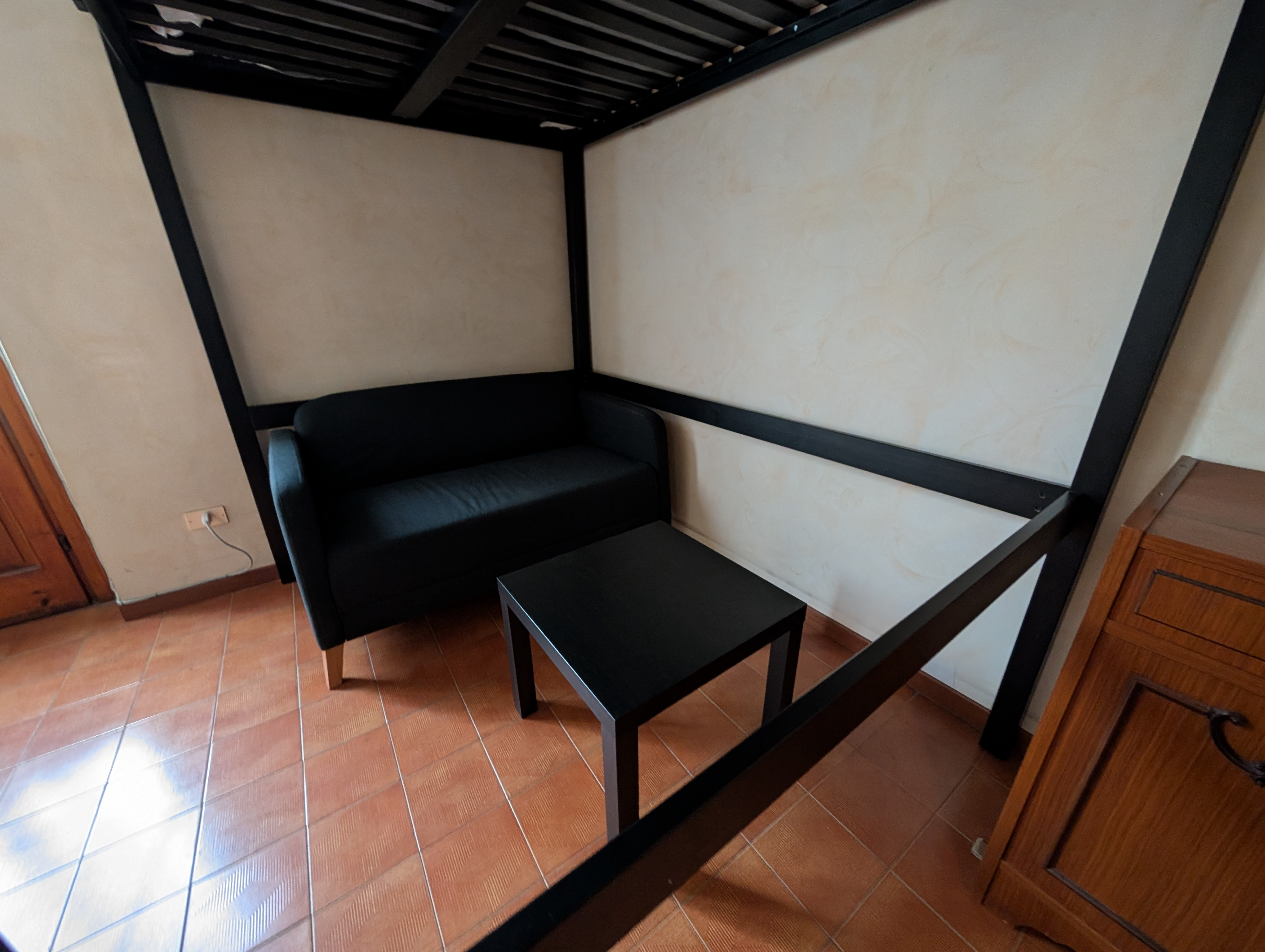 PXL 20250413 163910488