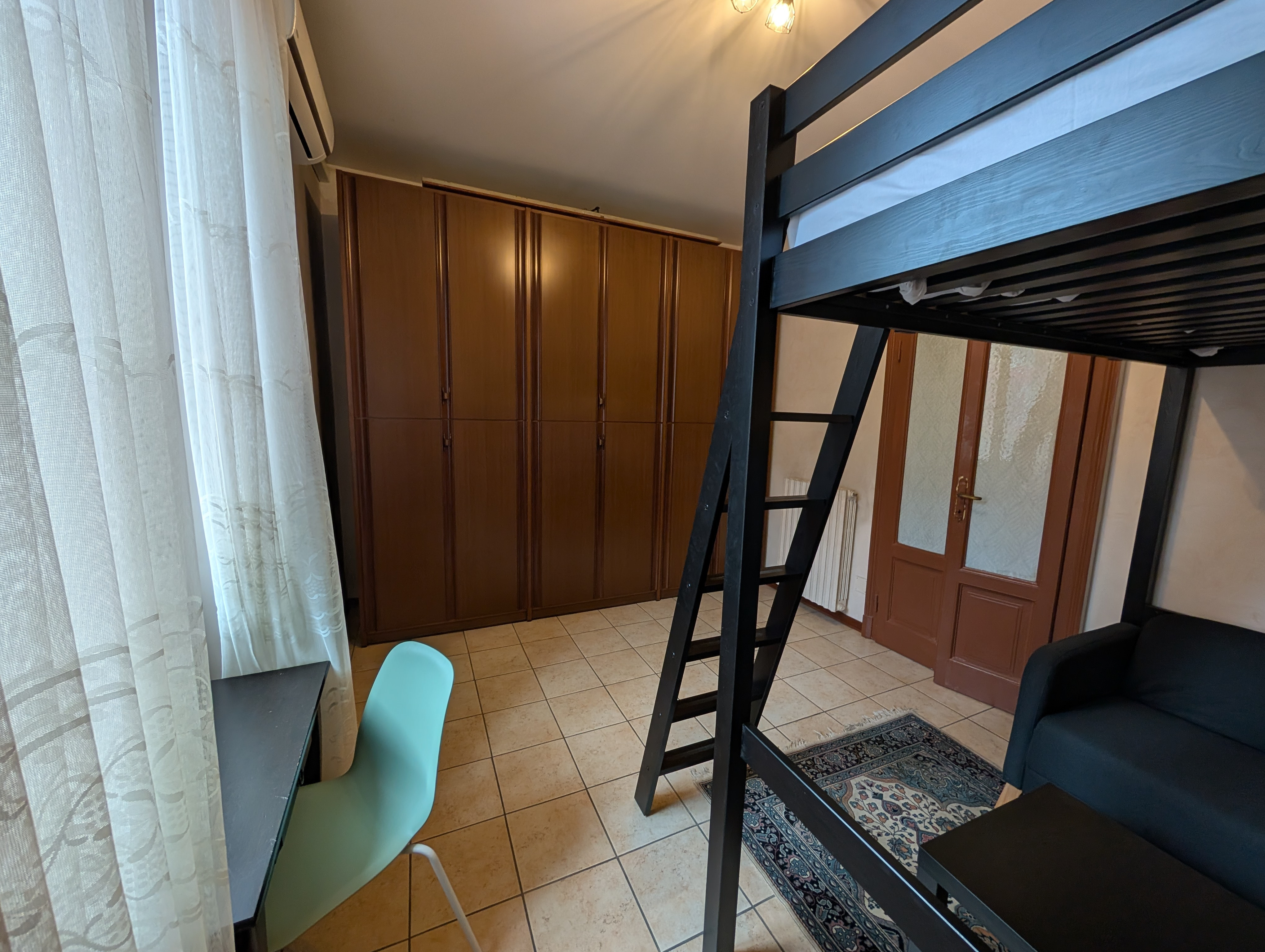 PXL 20250413 164142857